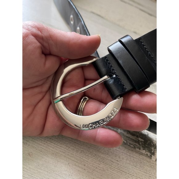 Michael Kors 556002 black synthetic leather belt with silver buckle - Picture 3 of 5